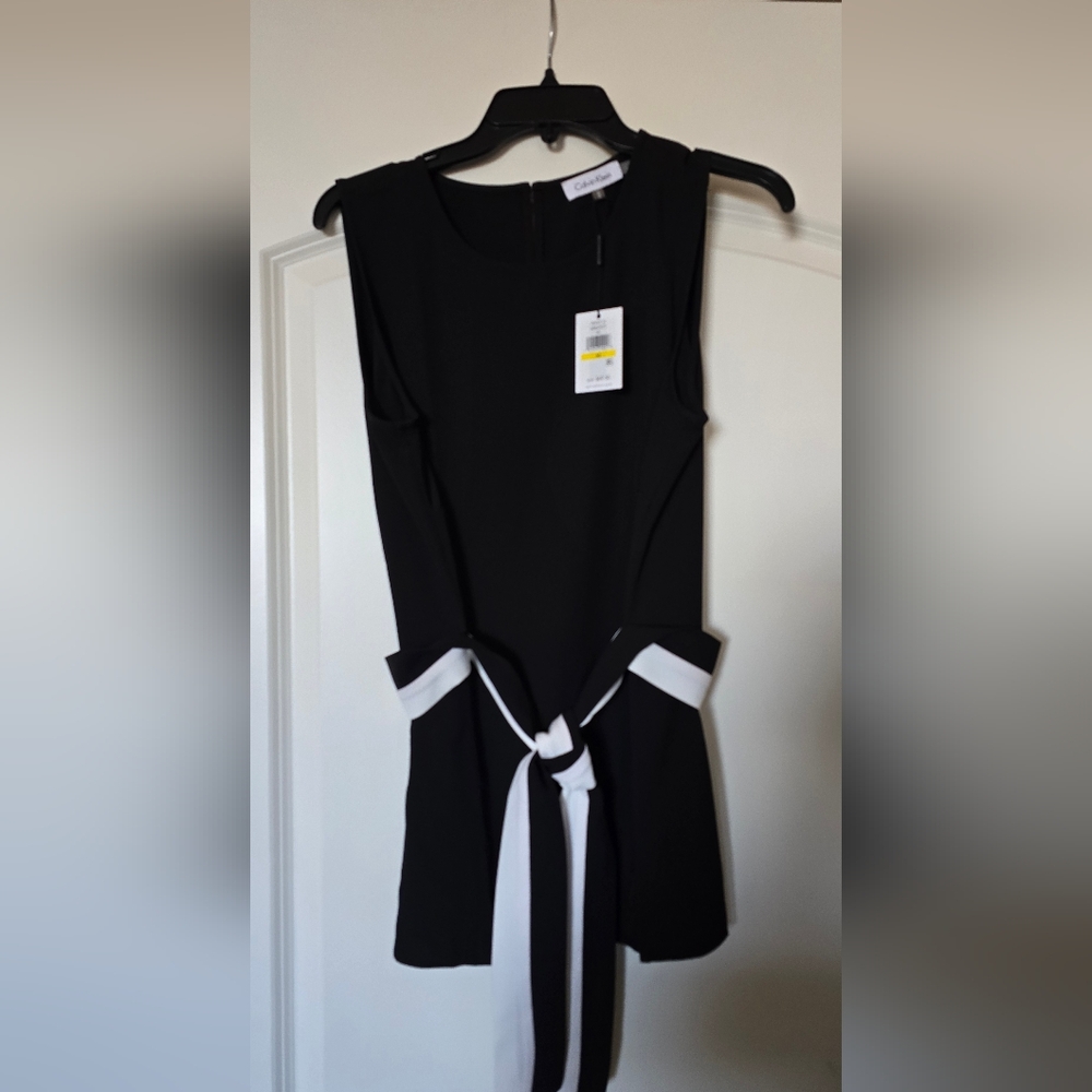 CALVIN KLEIN BELTED TOP SIZE MEDIUM